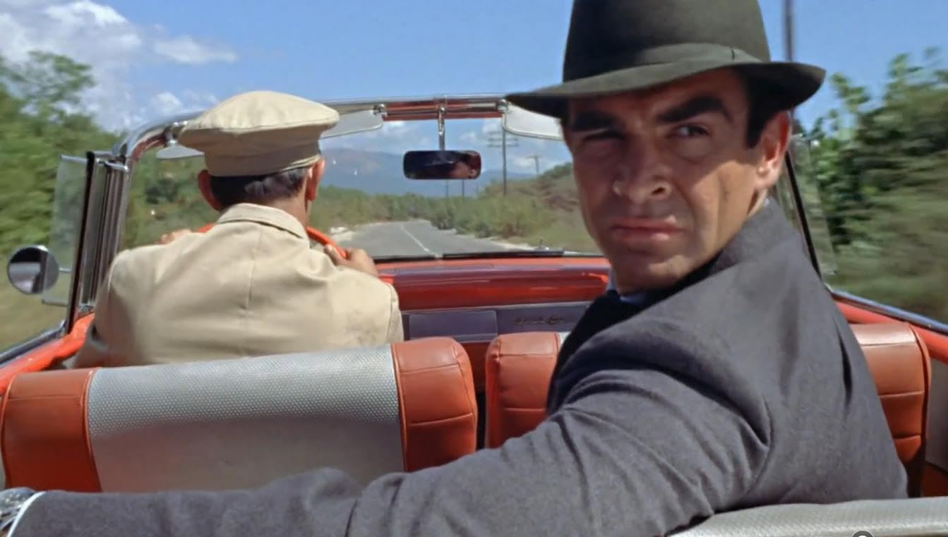 The Roger Moore Way: 50 χρόνια από το πρώτο του «My name is Bond» Roger Moore, Sean Connery