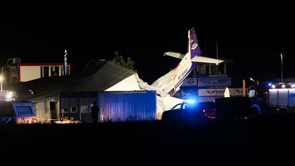 Πολωνία: Πέντε νεκροί και οκτώ τραυματίες από συντριβή αεροπλάνου λόγω κακοκαιρίας