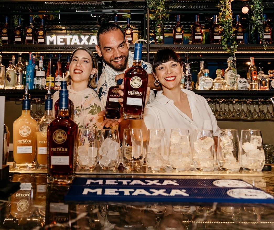 METAXA: #Unexpected Conversations bring to life Unforeseen Creations
