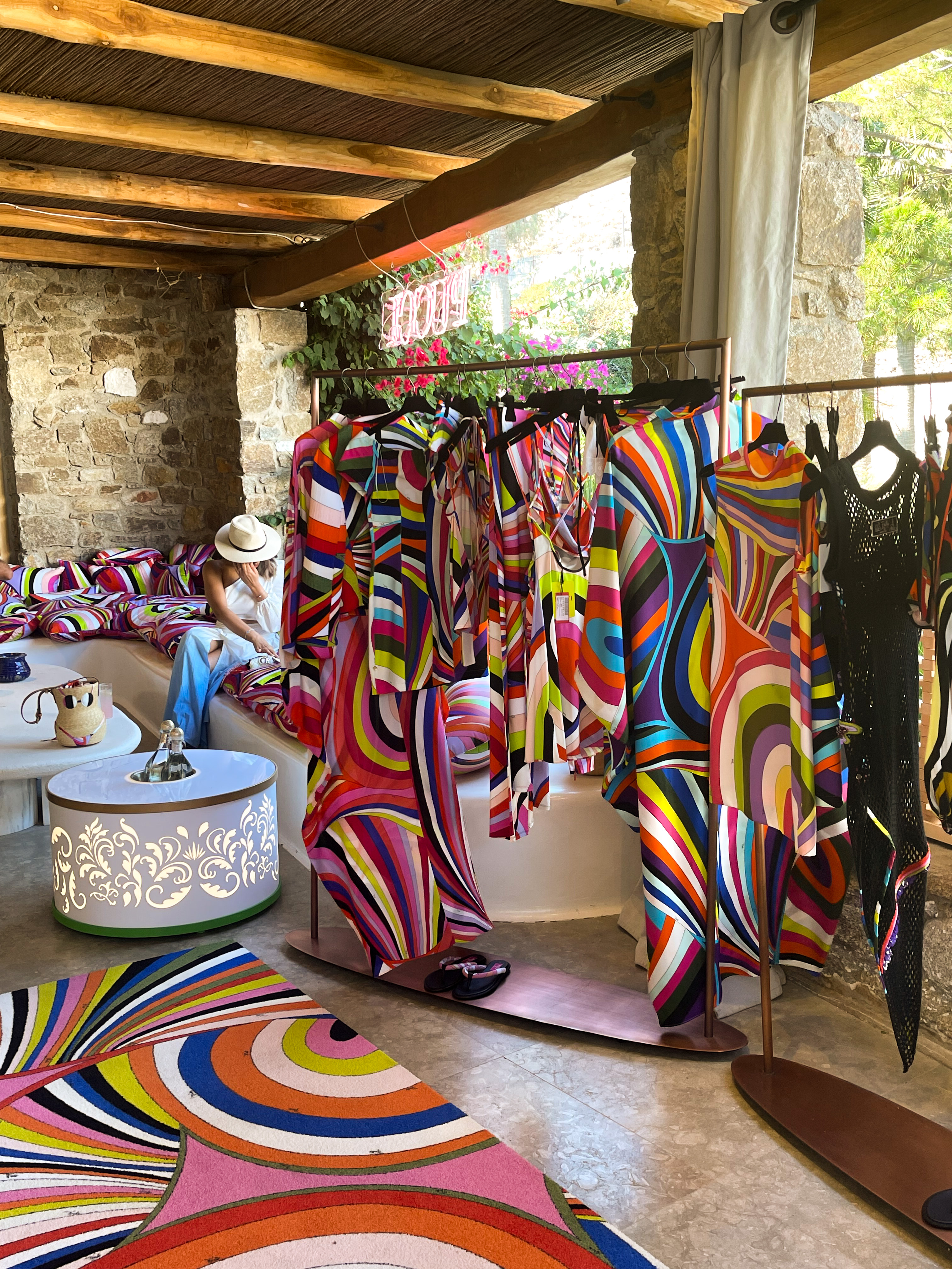 PUCCI: Νέο pop up store στο Nammos Village σε συνεργασία με την εμβληματική boutique Luisa PUCCI