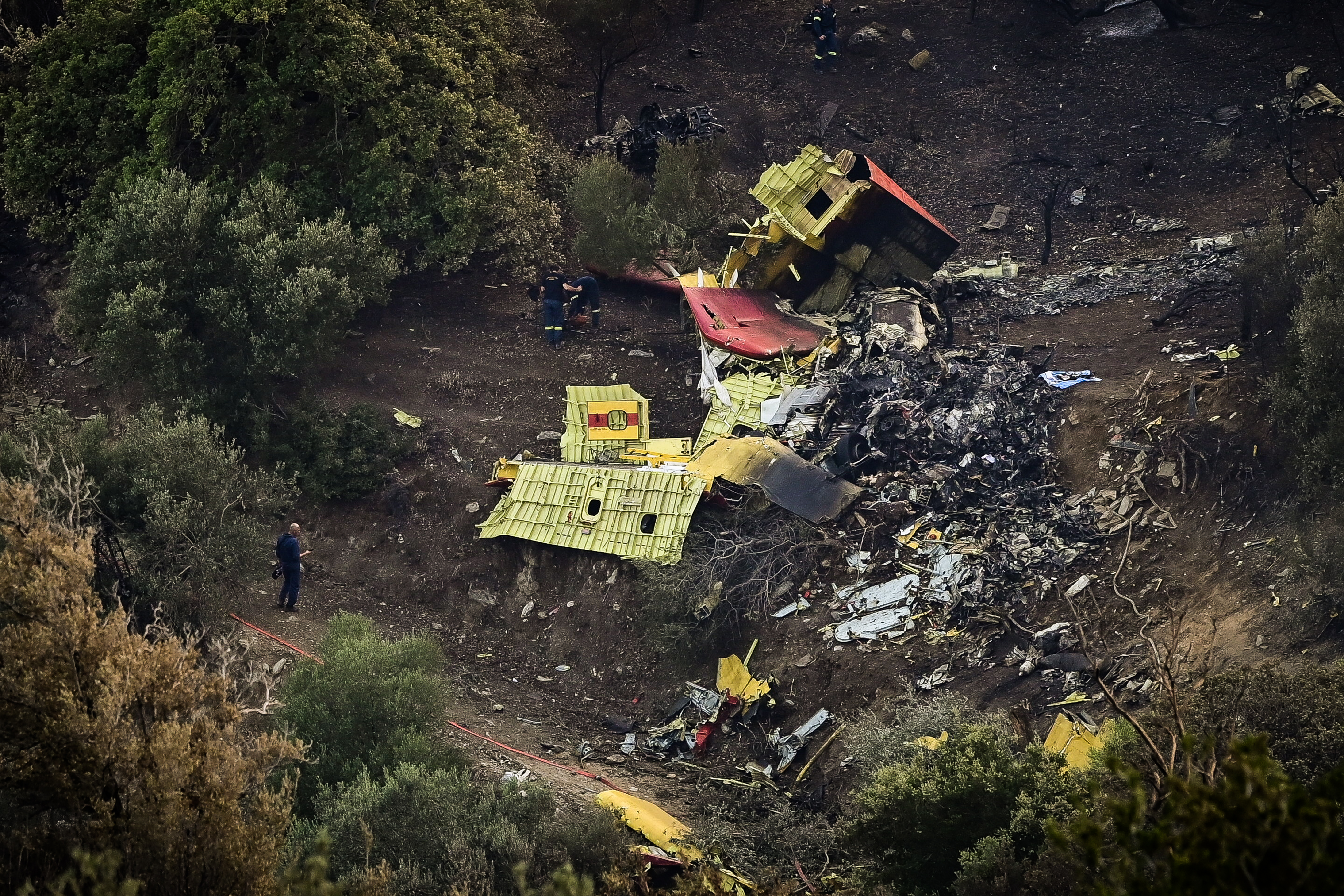 Πτώση Canadair: Συγκινητική τελετή στο Πεντάγωνο για την απώλεια των δύο πιλότων