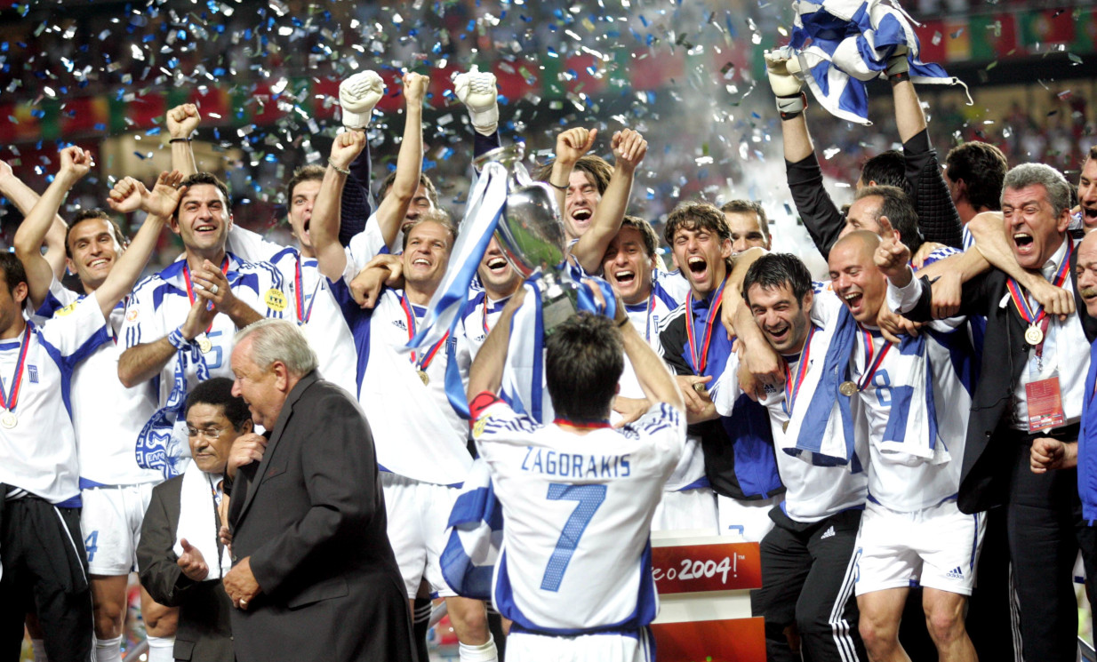 Euro 2004: Το βράδυ της 4ης Ιουλίου πήραμε αναμνήσεις για μια ολόκληρη ζωή