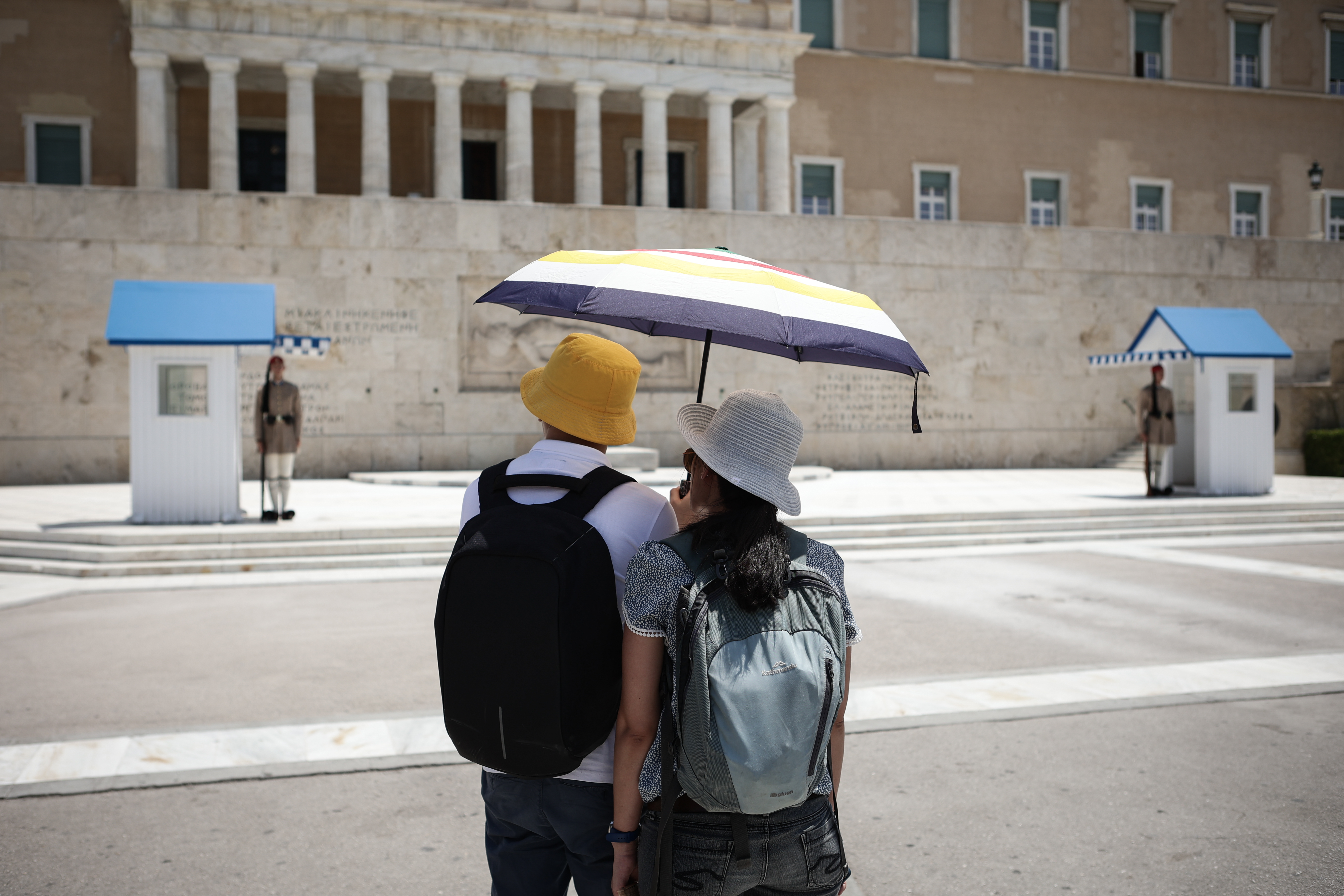 Καύσωνας: «Θα σπάσει το ρεκόρ του ’87 σε διάρκεια» λέει ο διευθυντής της ΕΜΥ