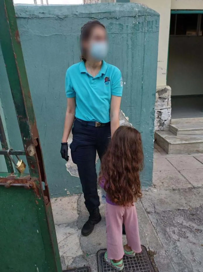 Απομάκρυναν 53 Κούρδους από κτίριο-ερείπιο στη Λαυρεωτική κτίριο-ερείπιο