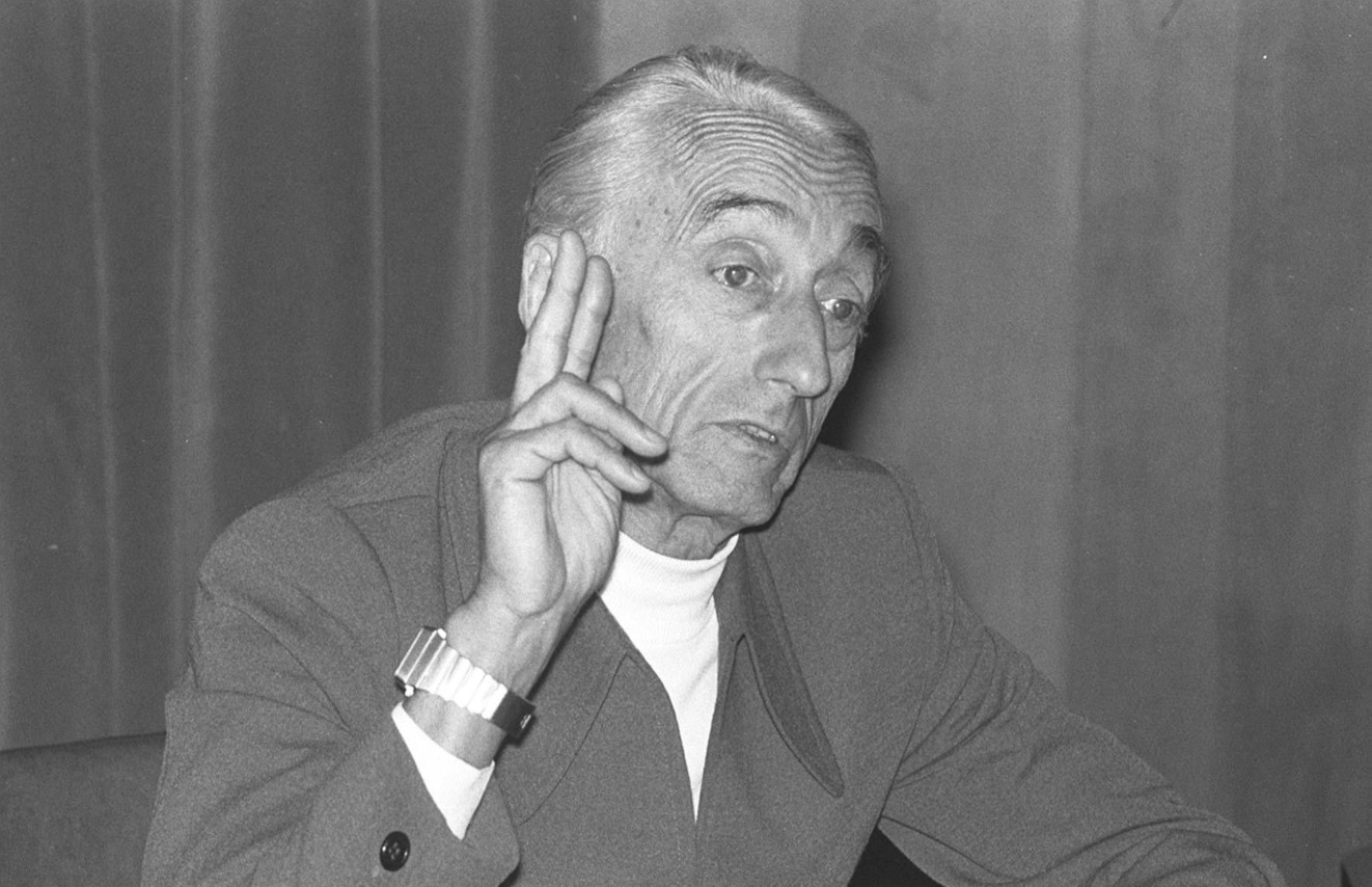 Ζακ Υβ Κουστώ: Ο άνθρωπος που έφερε τους ωκεανούς στο σαλόνι μας Ζακ Ιβ Κουστό ιστορία
