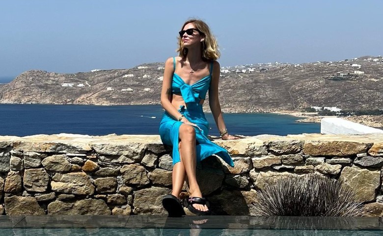 «Σε αγαπώ Ελλάδα»: Η Κιάρα Φεράνι έχει ζήσει μόνο τη Μύκονο και παρόλα αυτά αποθεώνει την Ελλάδα (pics)