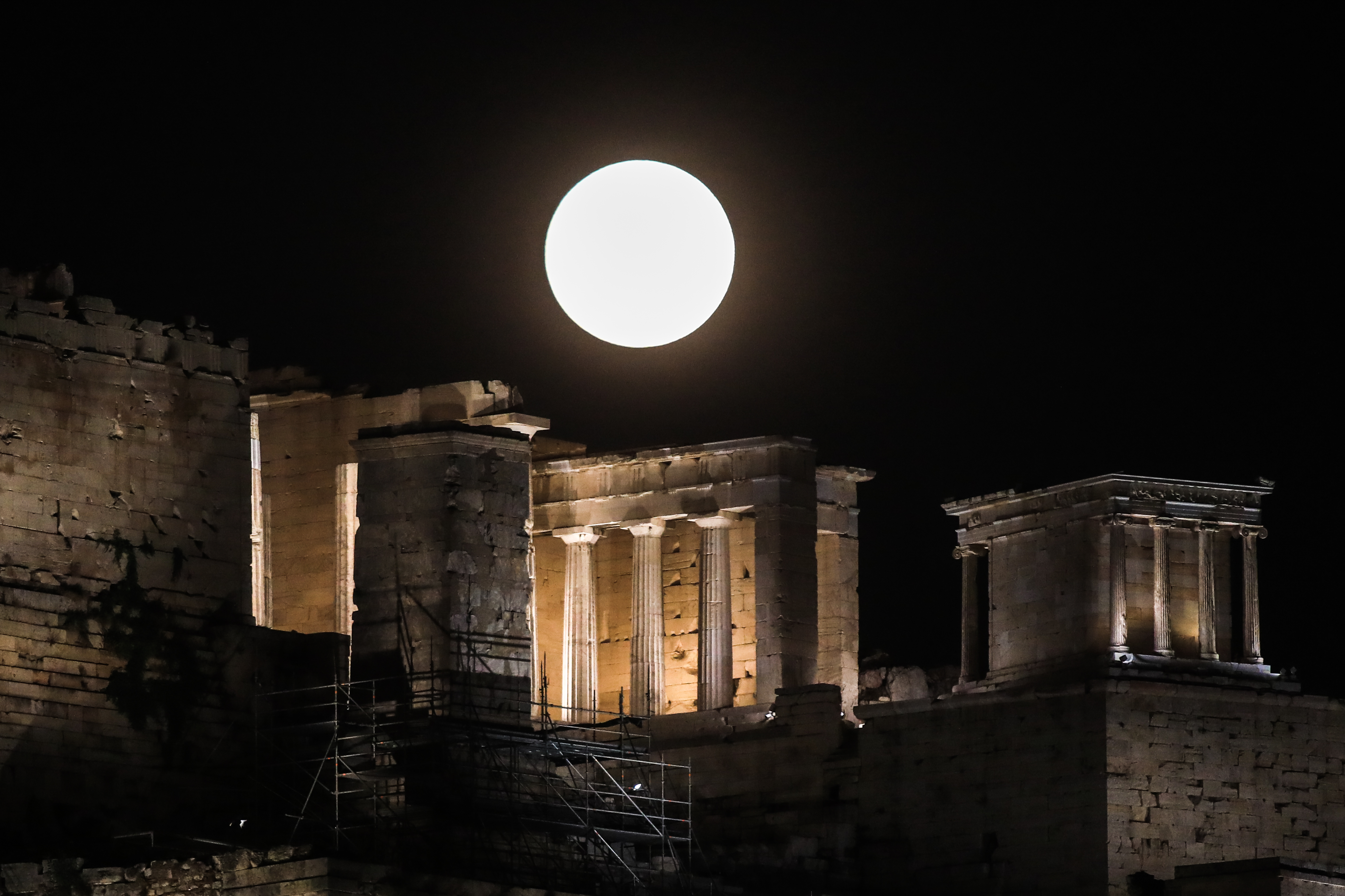 πανσέληνος