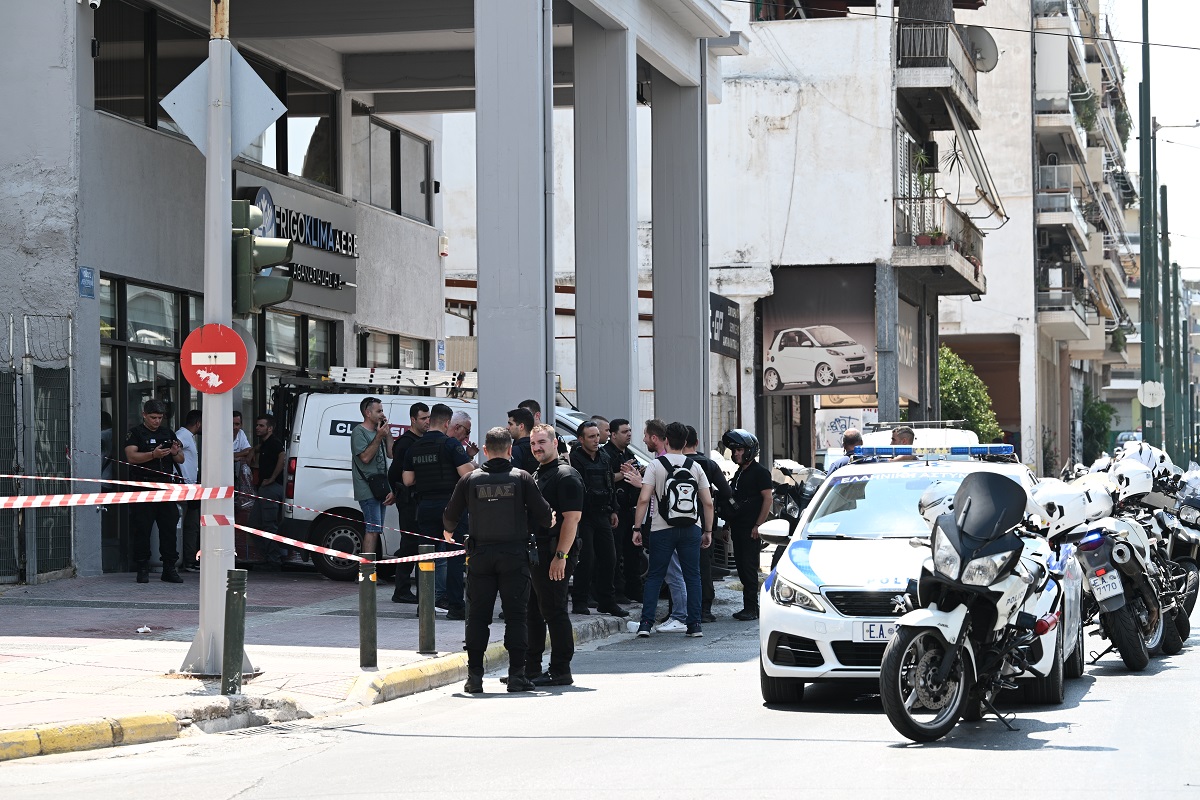 Ληστεία στον Κολωνό: Γνώριμος στις αρχές ο 38χρονος – Απορούν οι γιατροί που επέζησε από τις σφαίρες