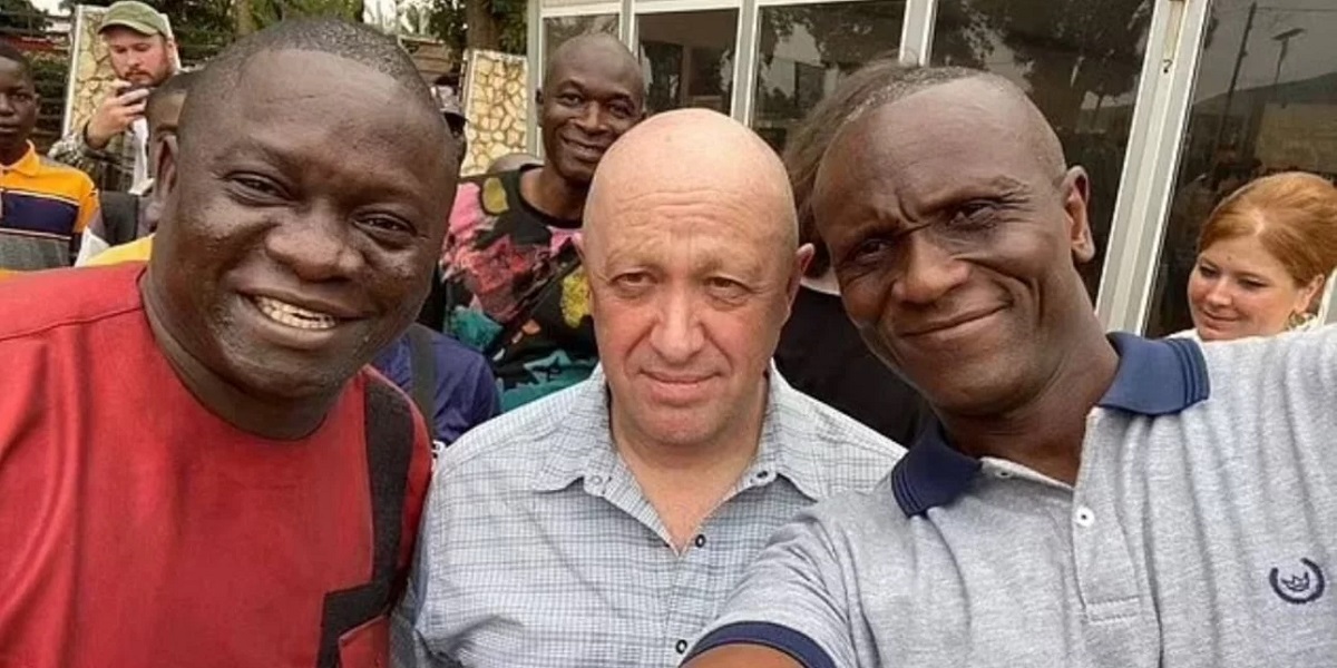 Γεβγκένι Πριγκόζιν: Οι τελευταίες του φωτογραφίες – Μέρες πριν από το αεροπορικό δυστύχημα έβγαζε selfies στην Αφρική