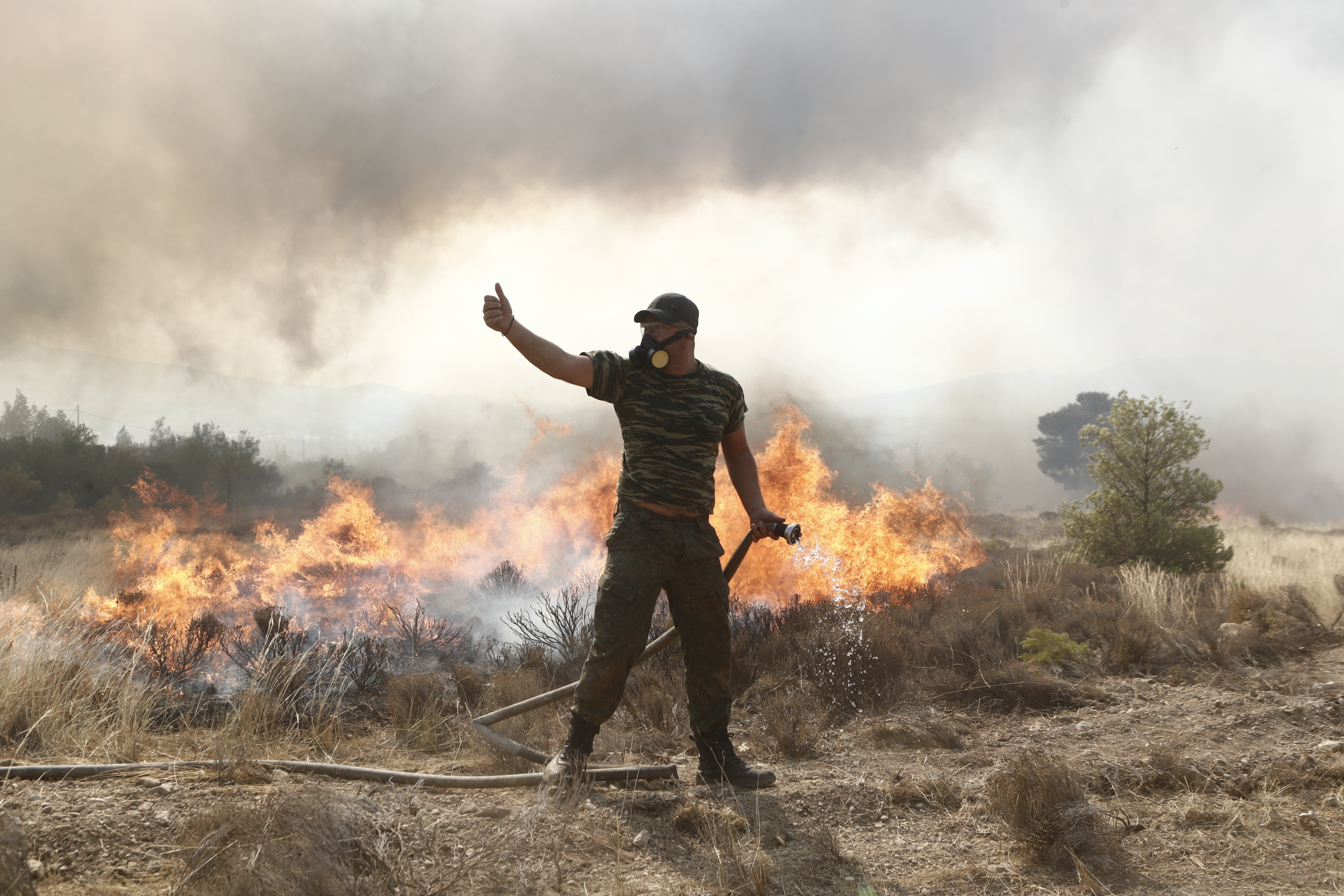 Κάηκαν πάνω από 600.000 στρέμματα στην Αλεξανδρούπολη – Δύσκολη η κατάσταση σε δύο οικισμούς στη Βοιωτία