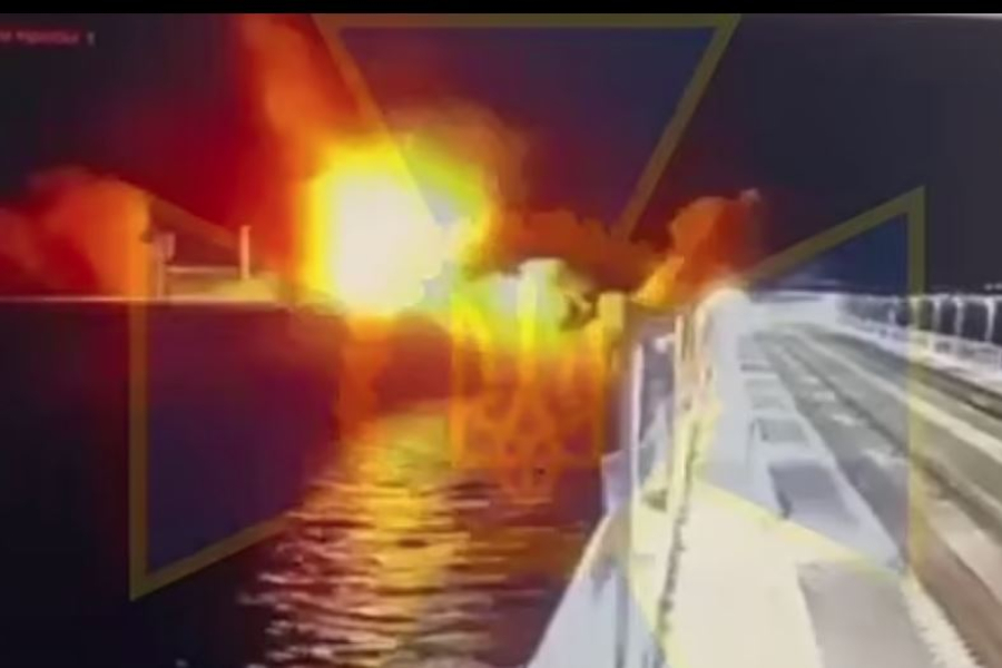 Sea Baby: Αυτό είναι το υποβρύχιο drone με το οποίο οι Ουκρανοί χτύπησαν τον Ιούλιο τη Γέφυρα της Κριμαίας (vid)