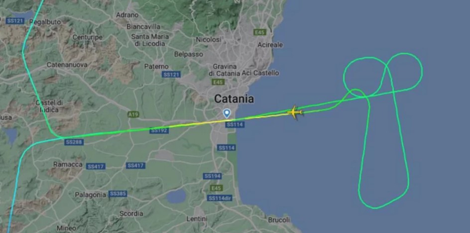 Εκνευρισμένος πιλότος της Lufthansa σχημάτισε με το αεροσκάφος ένα… ανδρικό μόριο στον ουρανό
