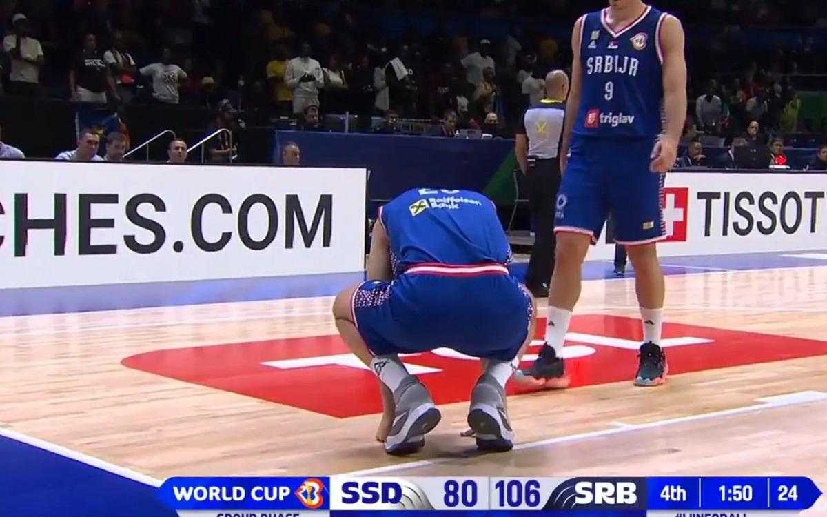 Σοκ στο Μουντομπάσκετ: Σέρβος μπασκετμπολίστας έχασε το νεφρό του εξαιτίας αγκωνιάς αντιπάλου! (Vid)
