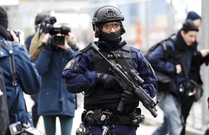 Σουηδία: Το δίκτυο Foxtrot υπεύθυνο για την πρωτοφανή έξαρση βίας – Ο στρατός στους δρόμους