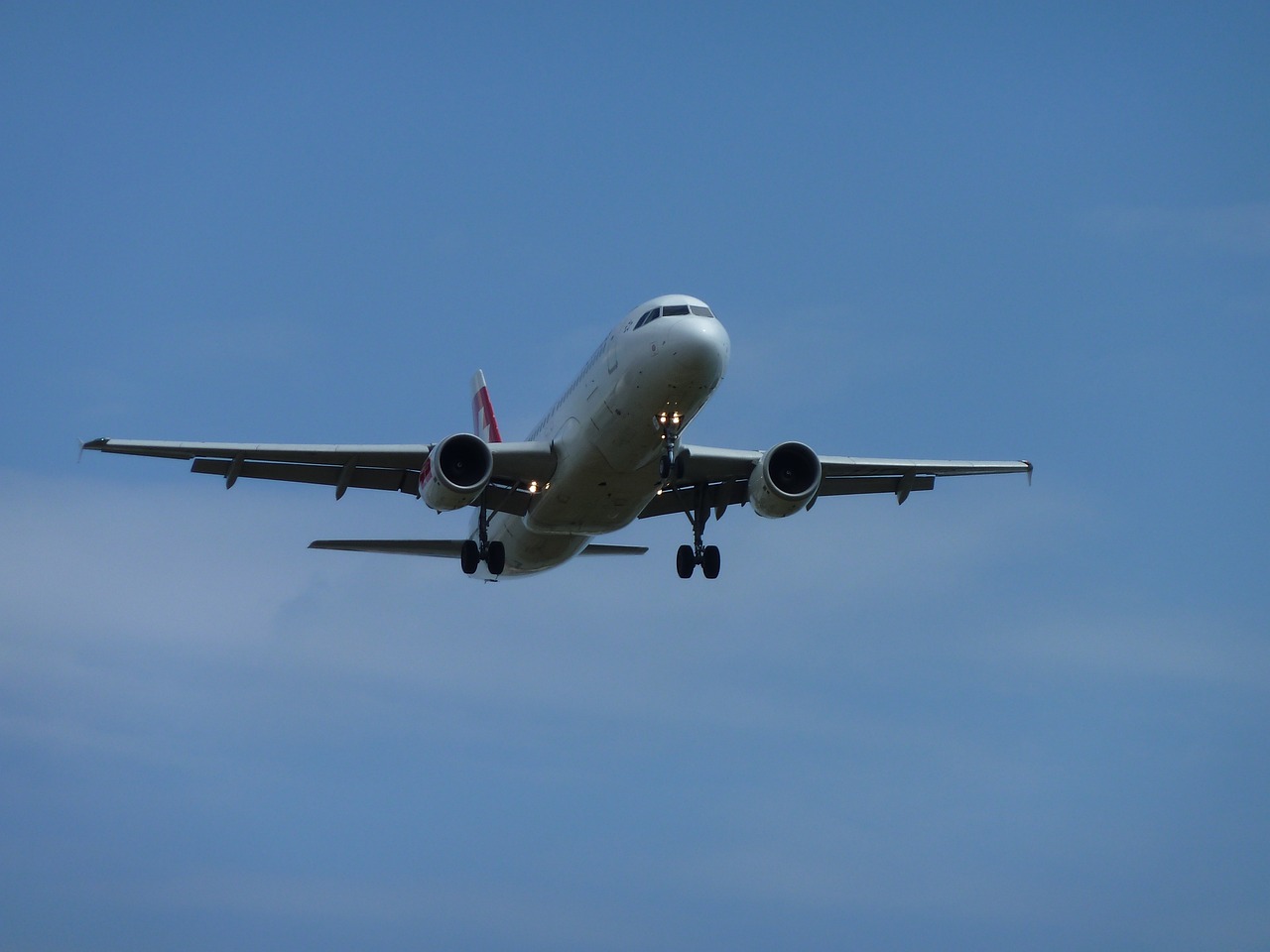 Ελβετία: Ελβετικό αεροσκάφος έφθασε στο Μπιλμπάο της Ισπανίας με 111 επιβάτες και…καμία βαλίτσα