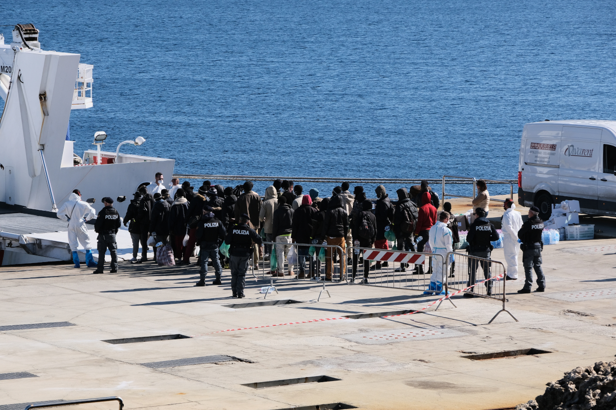 Λαμπεντούζα – Μεταναστευτικό: Έκκληση Ταγιάνι στην ΕΕ για βοήθεια – Κηρύσσει κατάσταση έκτακτης ανάγκης