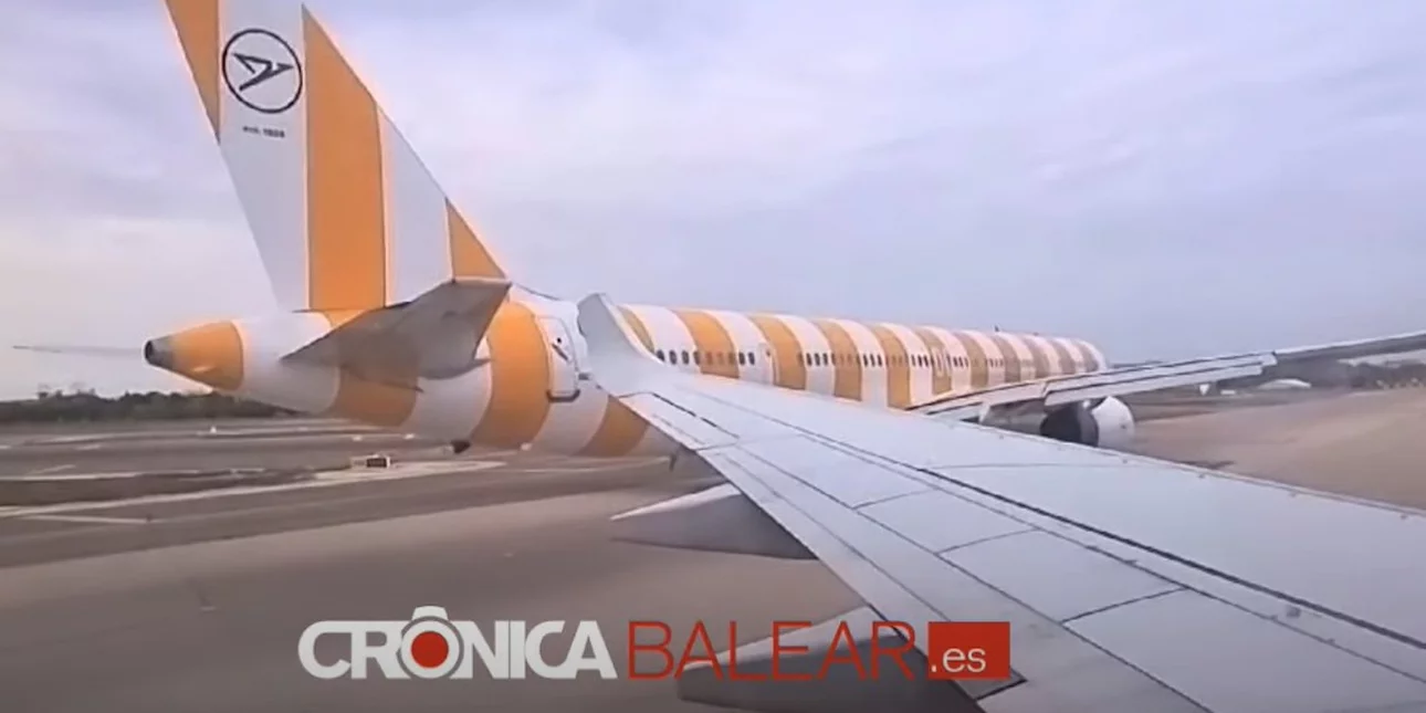 Δύο αεροπλάνα συγκρούστηκαν στην πίστα – Έσπασε το φτερό του ενός (video)