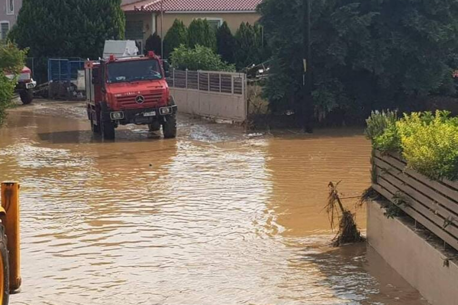 Σοβαρά προβλήματα στη βόρεια Εύβοια από την κακοκαιρία Elias – Φούσκωσαν ποτάμια, πλημμύρισαν σπίτια, εγκλωβίστηκαν κάτοικοι