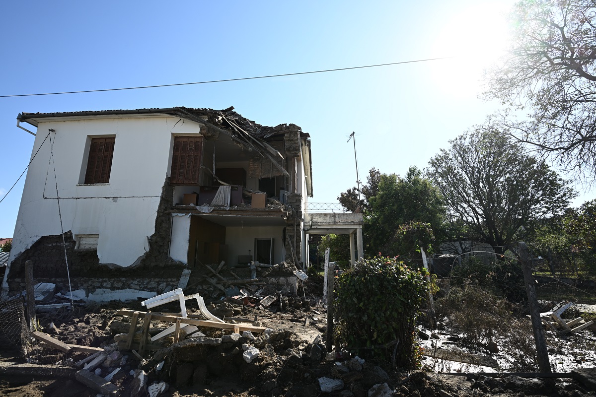 Παναγιώτης Καρύδης: Ανησυχία για τα θεμέλια των κτιρίων στις πλημμυρισμένες περιοχές – Σαν χτύπημα από σεισμό 8,5 Ρίχτερ η κακοκαιρία