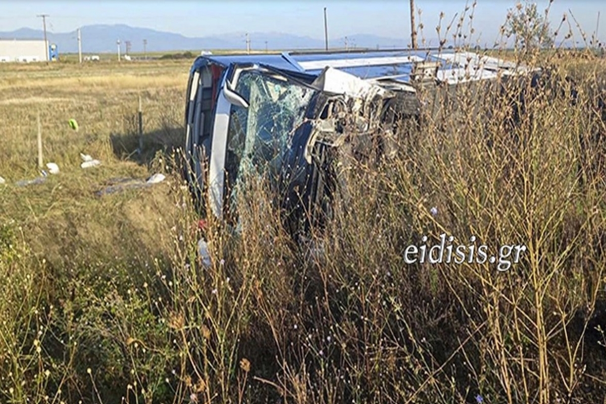 Τροχαίο στην εθνική προς Ευζώνους: Τουριστικό λεωφορείο συγκρούστηκε με δύο IX – Τέσσερις νεκροί και 49 τραυματίες