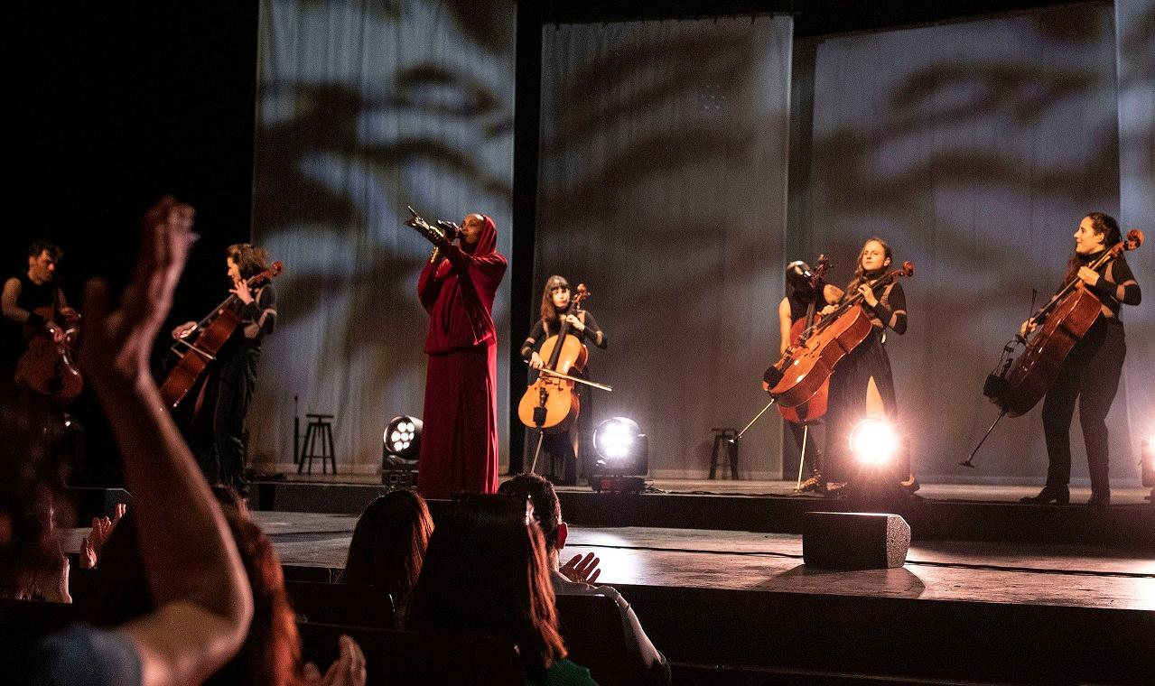 Imany: Eπιστρέφει στην Ελλάδα για μία και μοναδική συναυλία Imany