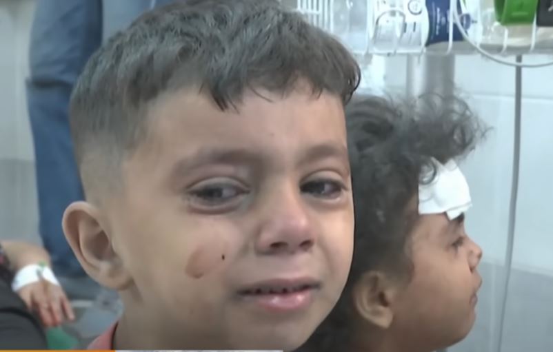 Γάζα: Με σχεδόν 3.500 νεκρά παιδιά ο Νετανιάχου συγκρίνει τον πόλεμο με των αγώνα των Συμμάχων κατά των Ναζί