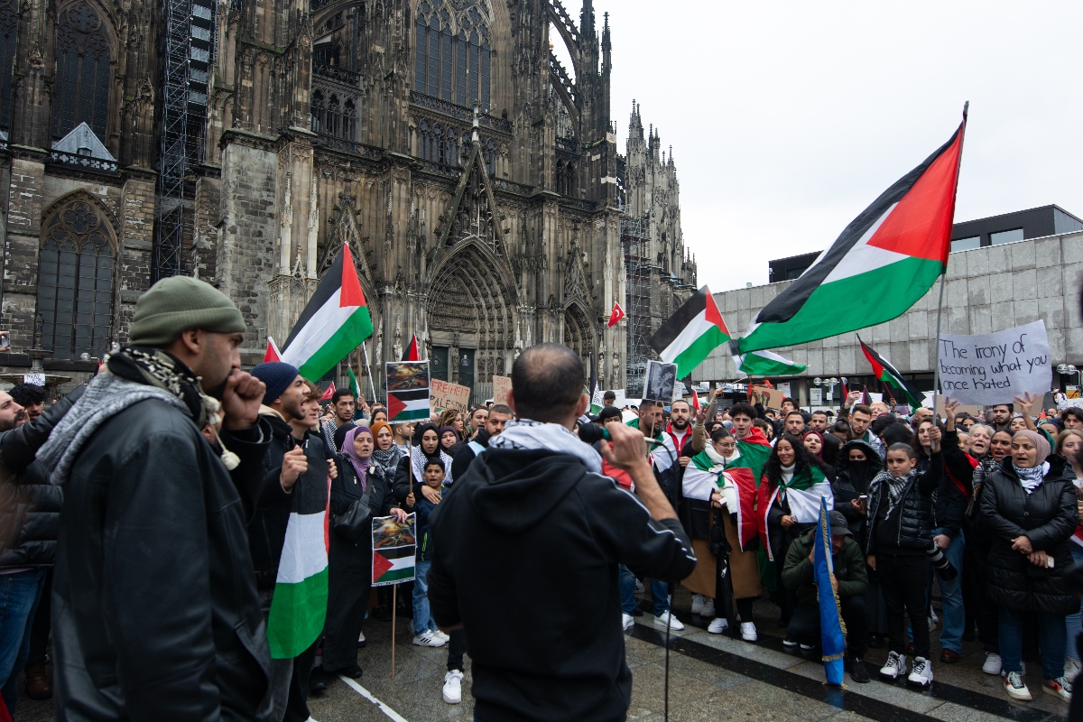Γερμανία: Η άνοδος του αντισημιτισμού «φέρνει τους Γερμανούς πίσω στις πιο φρικτές εποχές»