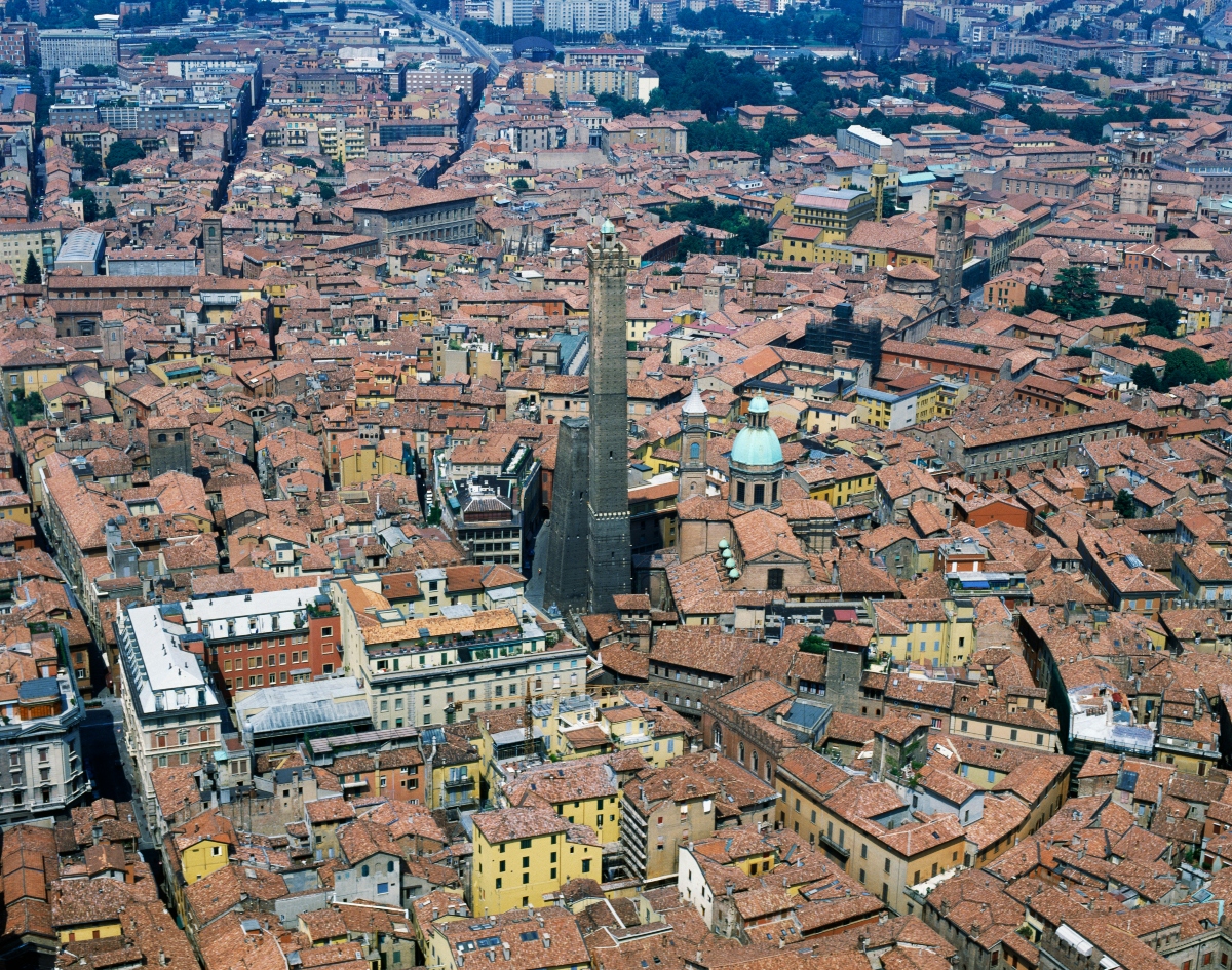Ο διάσημος «γερτός πύργος» της Ιταλίας «βρυχάται»