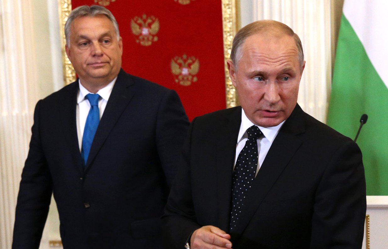 Η διάσπαση: Ο Όρμπαν συναντήθηκε με τον Πούτιν – Μόνος ηγέτης μέλους της Ε.Ε. που συνδιαλέγεται με τον Ρώσο