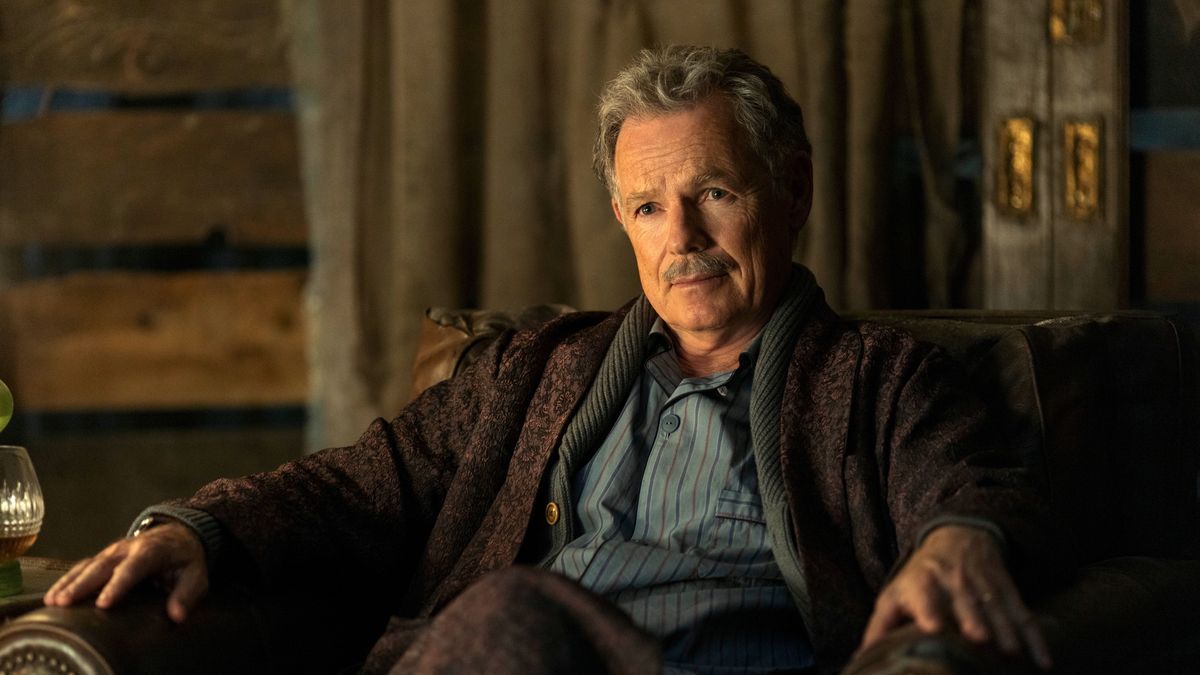 The Fall of the House of Usher: Η κορυφαία σειρά του Netflix για το 2023; The Fall of the House of Usher Netflix review