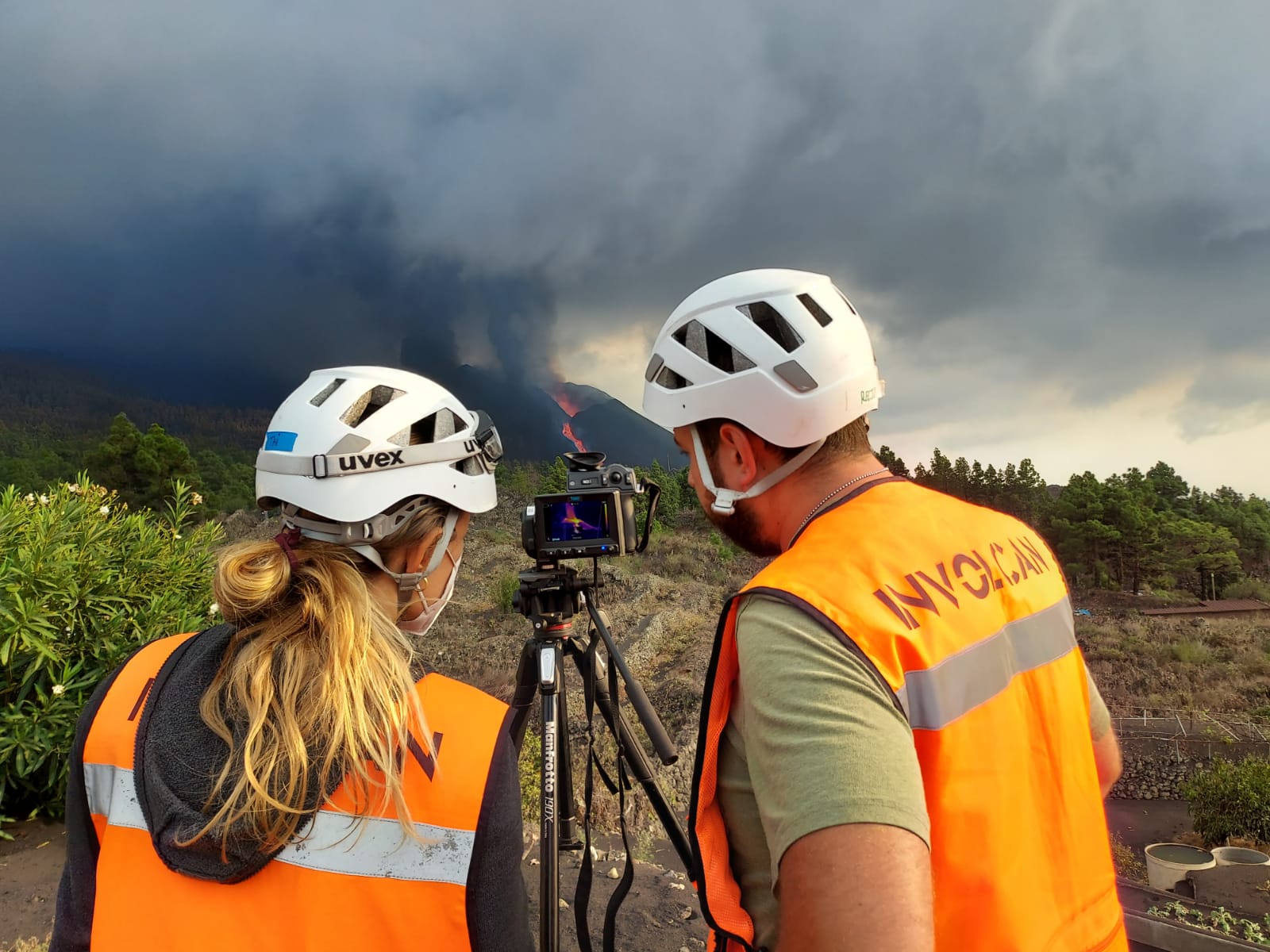 Ισλανδία: Αυξάνουν οι φόβοι ότι πιθανή έκρηξη στο ηφαίστειο Φαγκραντάλσφιαλ θα στείλει ποτάμια λάβας στο εργοστάσιο ενέργειας