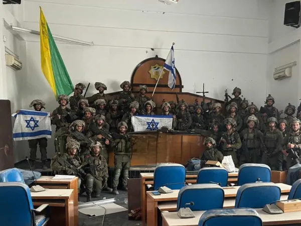 IDF: Ύψωσε σημαία του Ισραήλ στο κοινοβούλιο της Χαμάς στη Γάζα