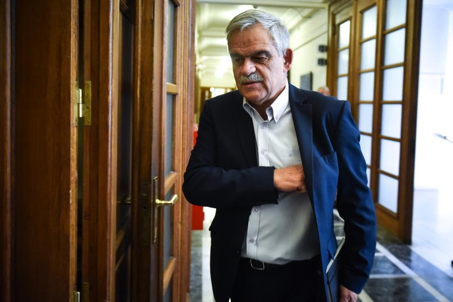 Τέλος και ο Τόσκας από τον ΣΥΡΙΖΑ – «Η ηγεσία σε εναρμόνιση με τις επιταγές της οικονομικής ολιγαρχίας»