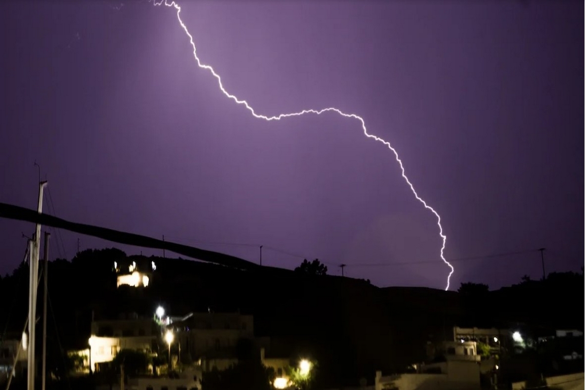 Κακοκαιρία: Μήνυμα 112 σε Θεσσαλονίκη, Ξάνθη, βόρειο Αιγαίο, Πάτρα, Κόρινθο, Κυκλάδες για επικίνδυνα καιρικά φαινόμενα