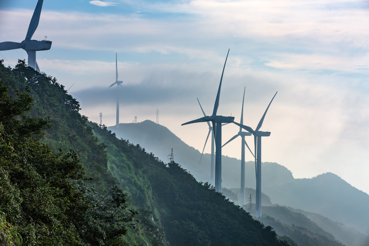 Πράσινη φούσκα σκάει στην Κίνα: Μανία με τις ανανεώσιμες πηγές ενέργειας