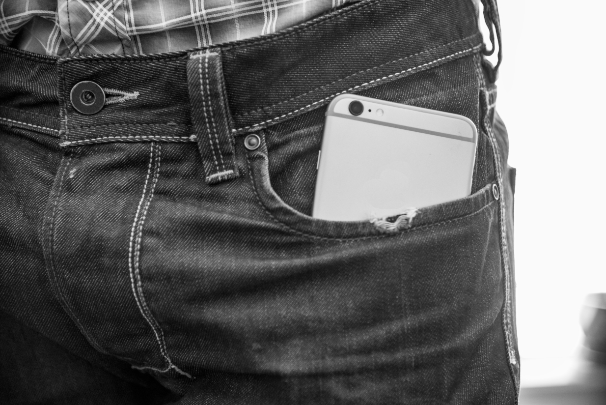 Μικρότερη κατά 50% η ποσότητα σπέρματος στον άνδρα λόγω της χρήσης κινητού