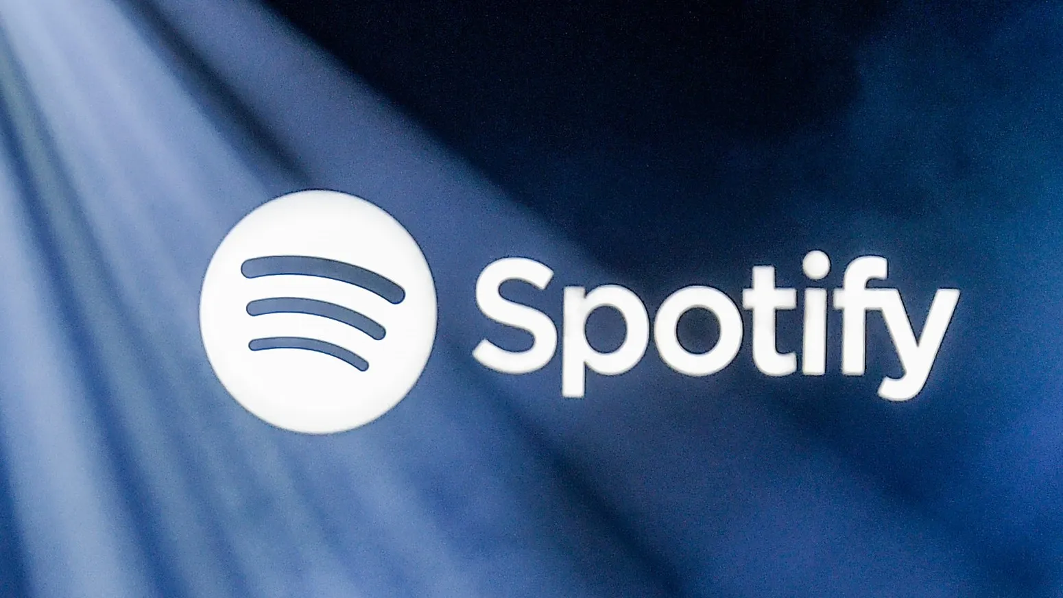 Το Spotify μειώνει το 17% του προσωπικού του