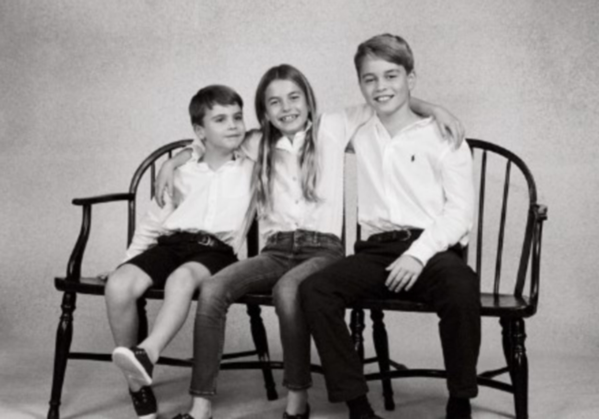 Νέα φωτογραφία με τα παιδιά τους δημοσίευσαν ο Ουίλιαμ και η Κέιτ για την ημέρα των Χριστουγέννων