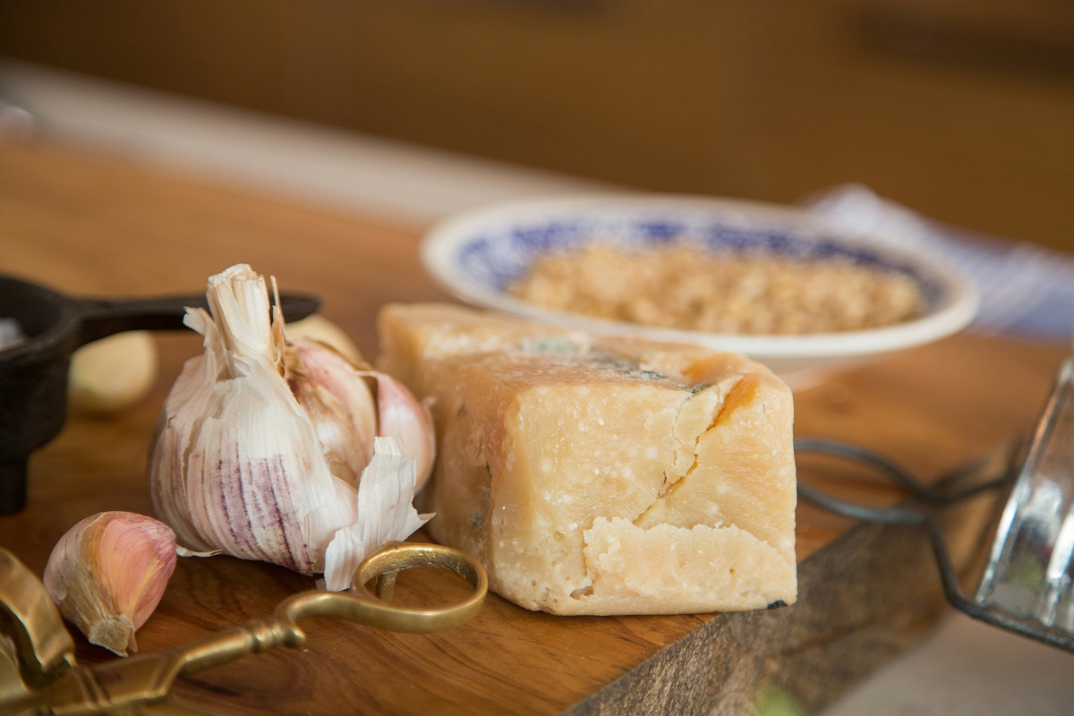 Μα πόσα είδη παρμεζάνας υπάρχουν; Parmigiano-Reggiano παρμεζάνα