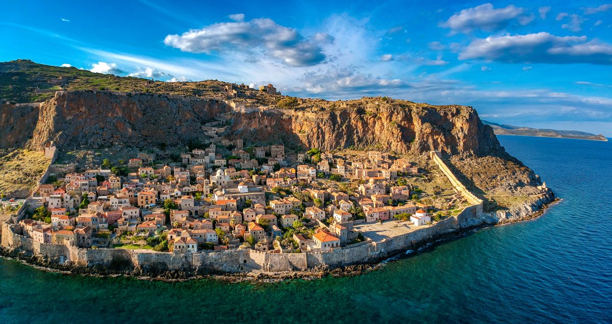 Huffington Post: Εκθειάζει την ωραιότερη ελληνική πόλη της Πελοποννήσου
