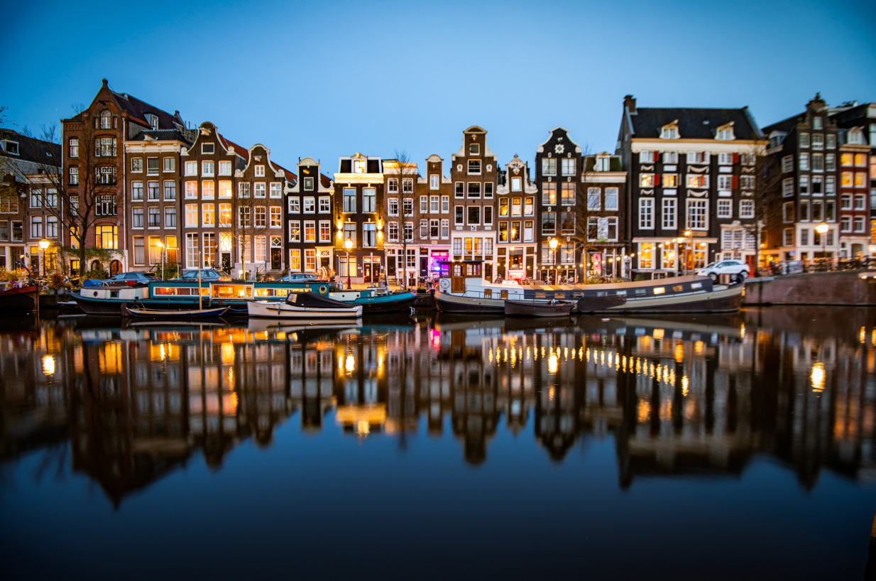 Οι πόλεις των 15 λεπτών: Ένα Άμστερνταμ φτιάχνεται στην αθηναϊκή ριβιέρα, μια εικόνα από το μέλλον