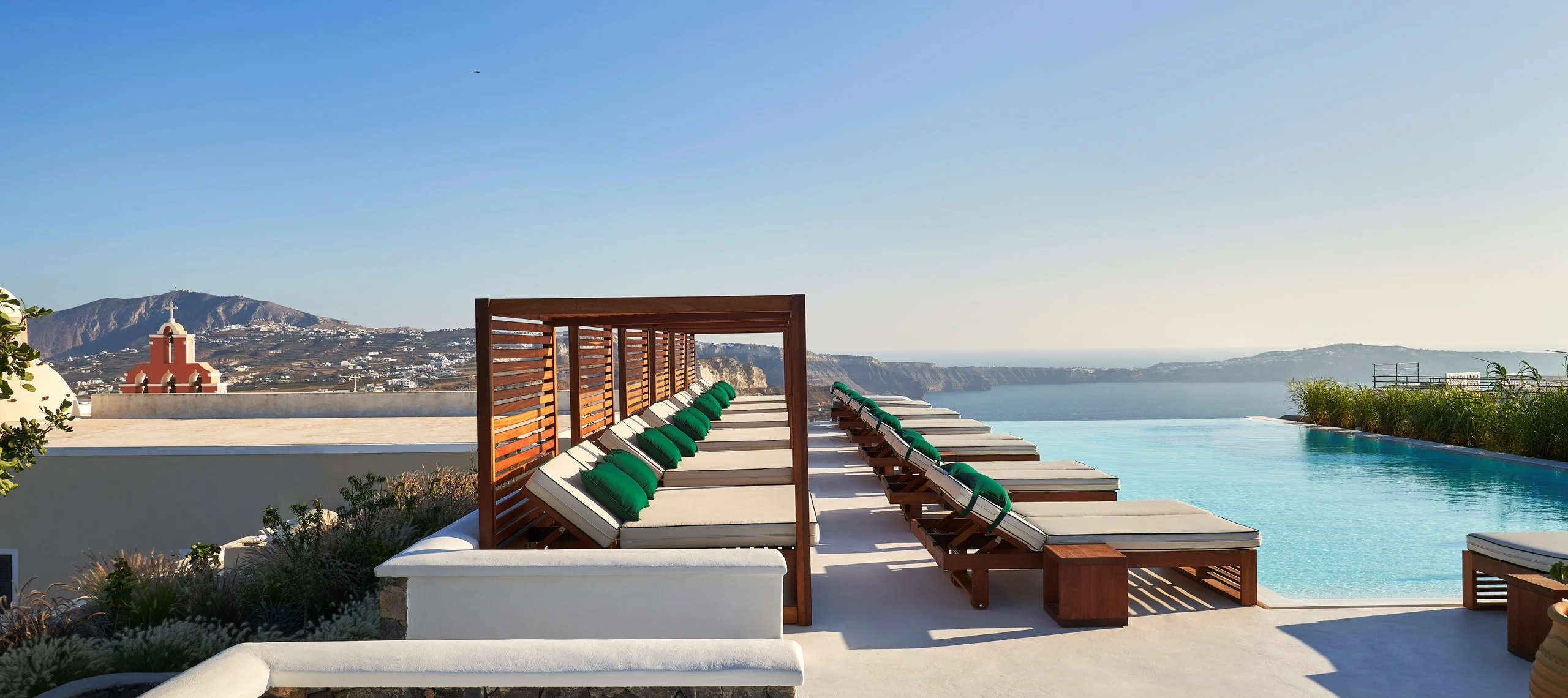 Στο πιο προφανές νησί: Το luxury ξενοδοχείο που απέσπασε το βραβείο του καλύτερου all-suite στα «World Travel Awards»