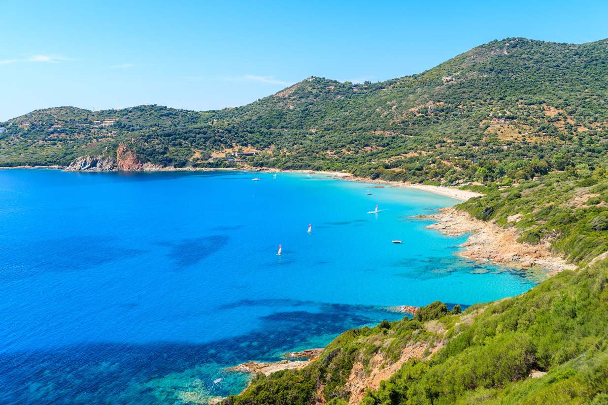 Πάσχα στα χωριά: 8 μέρη στη Γαλλία που ξεπερνάνε κάθε ελληνικό χωριό