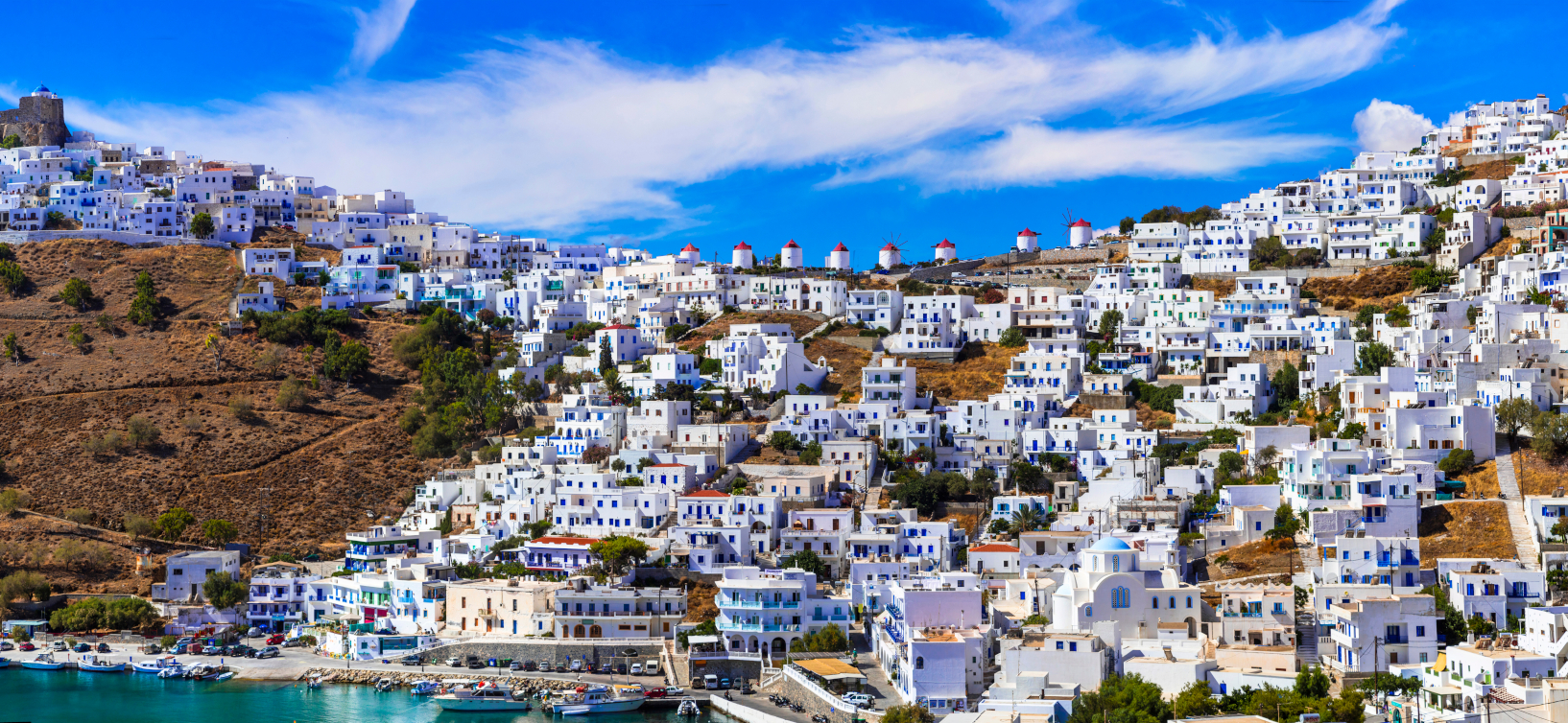 «Εκεί θα κάνεις αληθινές διακοπές και θα φας το καλύτερο κατσικάκι στα Δωδεκάνησα»: Το ελληνικό νησί που δεν παραδίνεται στον υπερτουρισμό