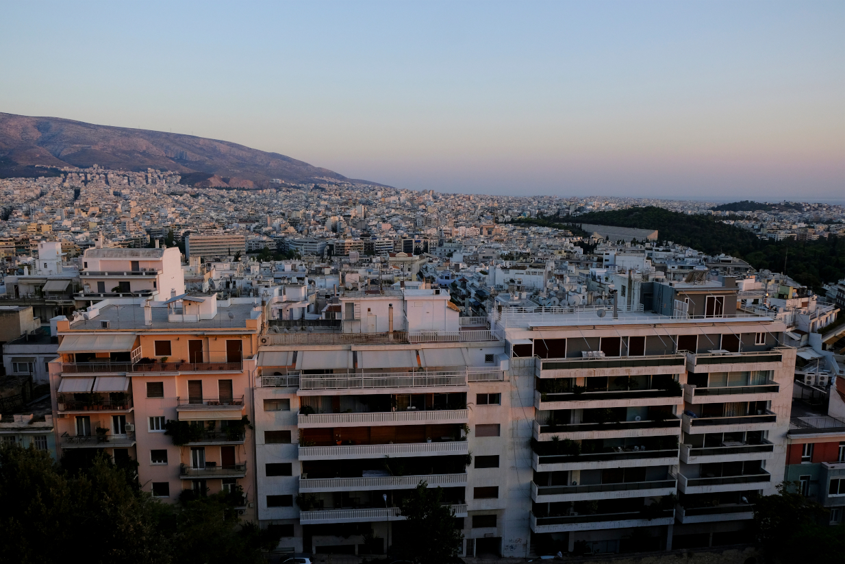 Στα χνάρια του Παρισιού: Έρχονται 2.500 κατοικίες έναντι χαμηλού ή μηδενικού ενοικίου – Ποιοι θα μπορούν να τις νοικιάσουν