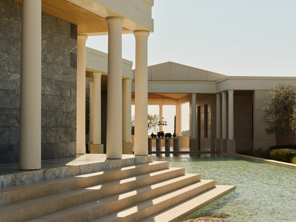 Amanzoe: Το πιο luxury resort στην Ελλάδα άνοιξε τις πύλες του και μας περιμένει Amanzoe: Το πιο luxury resort στην Ελλάδα άνοιξε τις πύλες του και μας περιμένει