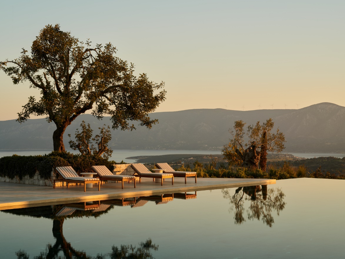 Amanzoe: Το πιο luxury resort στην Ελλάδα άνοιξε τις πύλες του και μας περιμένει 