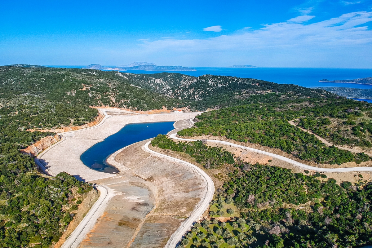 Το Νο1 πράγμα που πρέπει να προσέξεις φέτος στα νησιά κι ίσως να χρειαστεί να μην πας