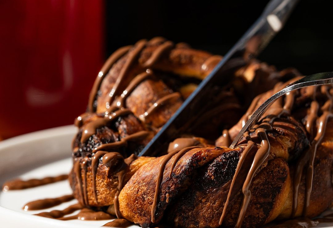 Το brunch που θα φας σε αυτό το μαγαζί θα σε κάνει μόνιμο θαμώνα στην Κυψέλη