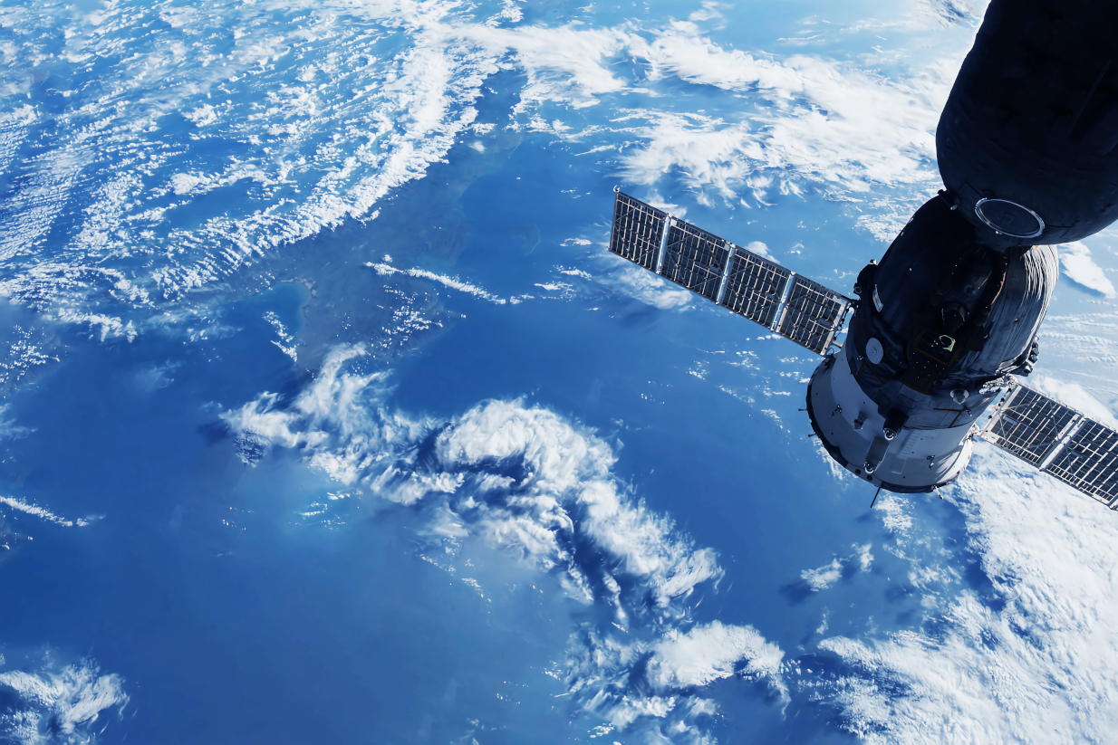 Η NASA «σβήνει τον διακόπτη» από την παρακολούθηση της Γης: Τι θα συμβεί όταν πέσουν 3 δορυφόροι της